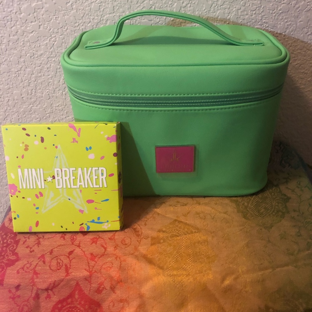 VERY RARE jeffree Star green train case